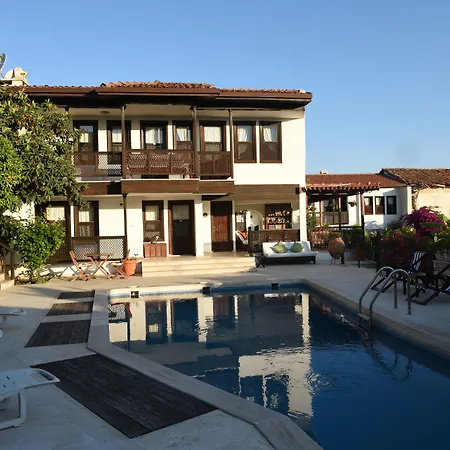 Villa Konak Hotel 3* Κουσάντασι