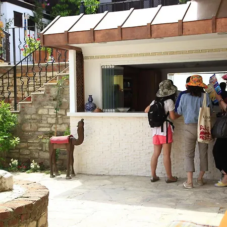 Villa Konak Hotel 3* Κουσάντασι