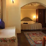 Villa Konak Hotel מלון 3*