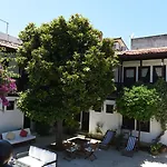 מלון Villa Konak Hotel 3*