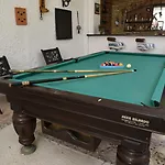 מלון Villa Konak Hotel